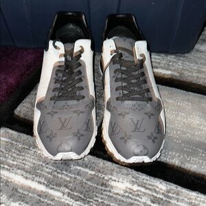 Louis Vuitton Gray and White Monogram Men’s Low-Top Sneakers